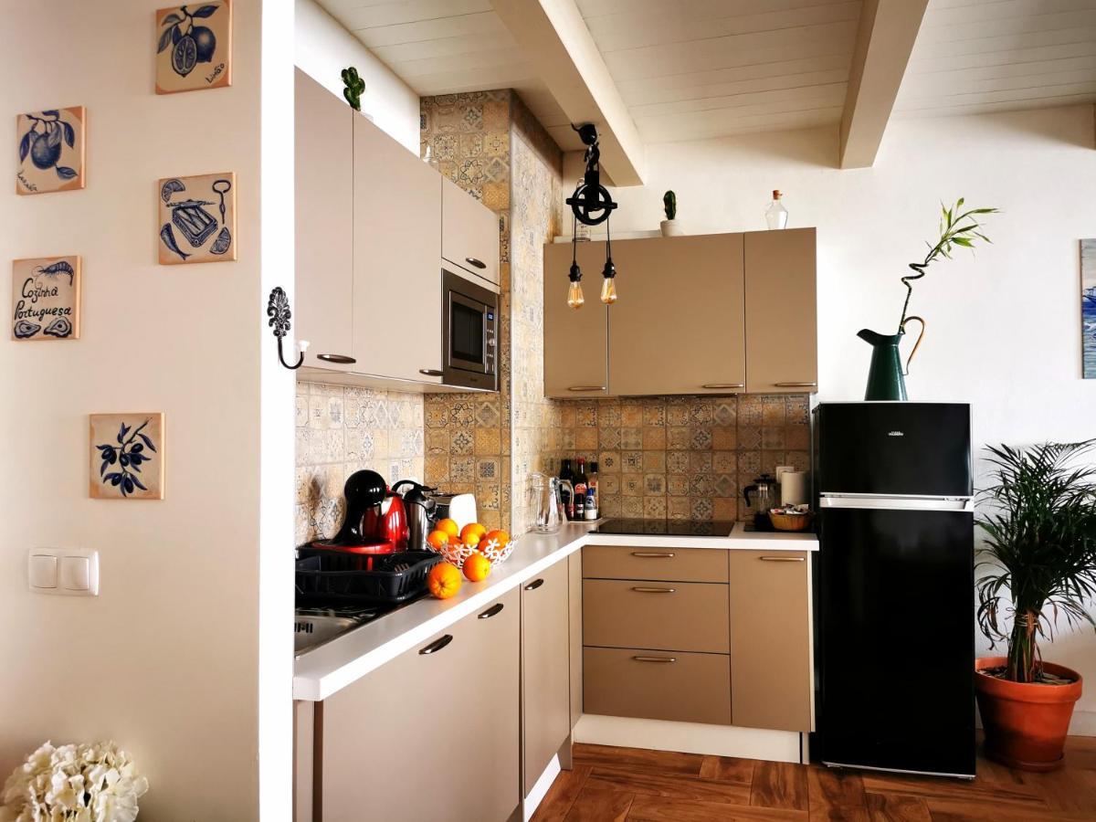 Charming Portuguese Style Apartment, For Rent "Vida A Portuguesa", "Gaivota" Alojamento Local Portimão Eksteriør billede