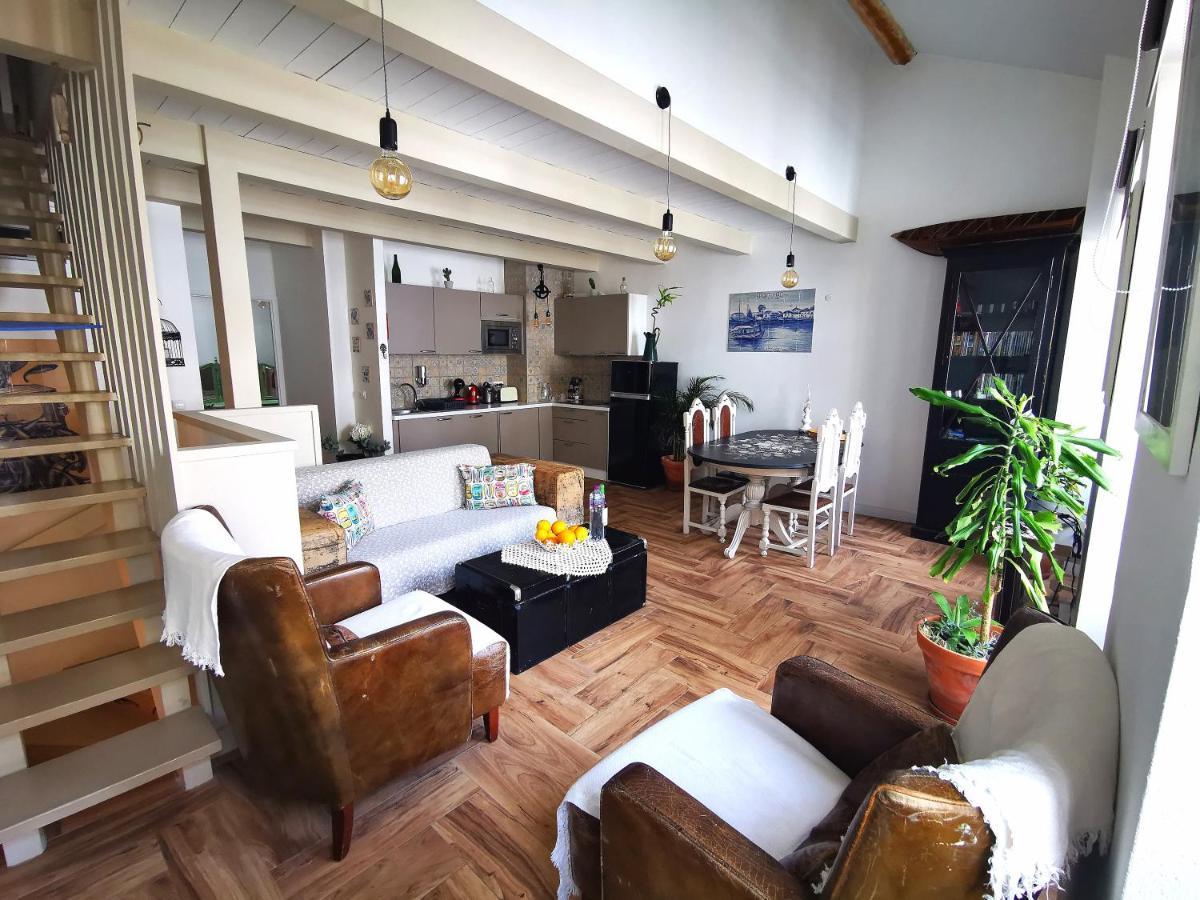 Charming Portuguese Style Apartment, For Rent "Vida A Portuguesa", "Gaivota" Alojamento Local Portimão Eksteriør billede